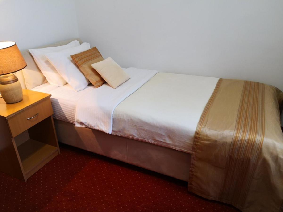 Hotel N Belgrad Dış mekan fotoğraf